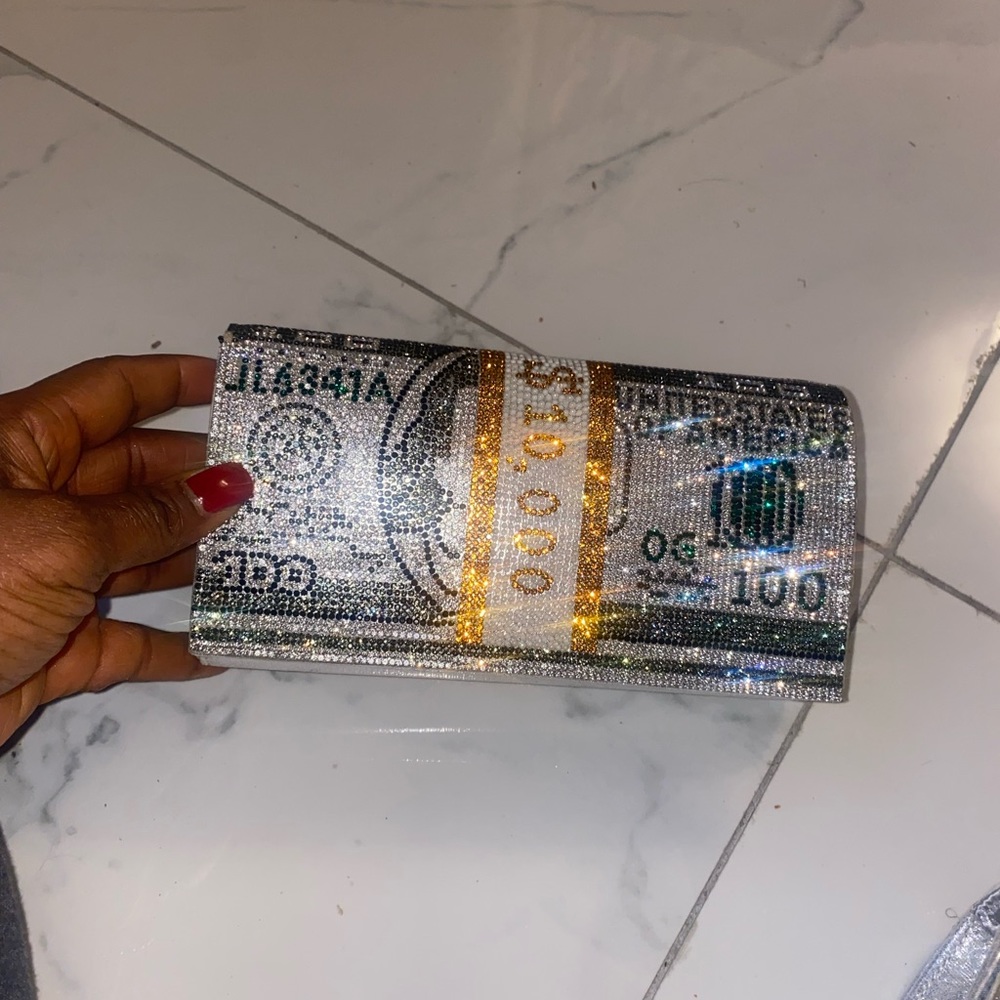 Money bag clutch